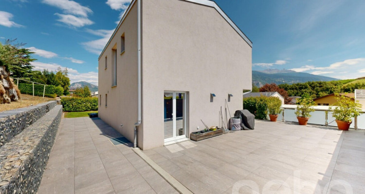 Villa avec photovoltaïque dans un endroit privilégié à Champlan image 9