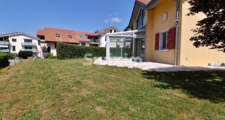 Exceptionnelle villa individuelle de 6.5 pièces à moins de 3 minutes du centre-ville ! image 1