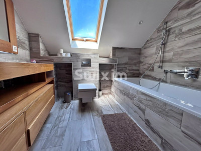 Exclusivité ! Vivez le charme du lac, Superbe triplex dans une bâtisse historique ! image 8