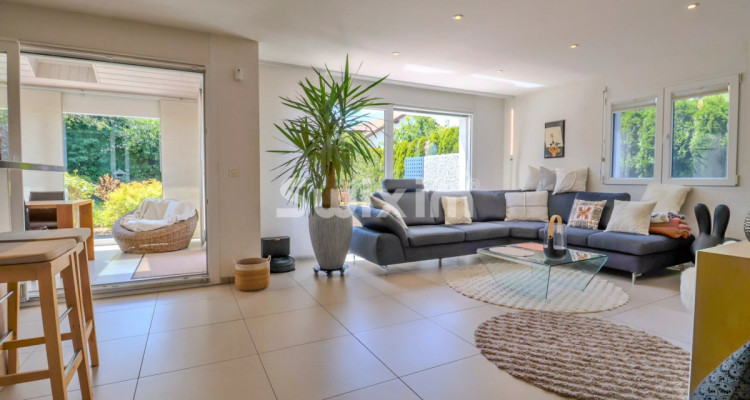 Exclusivité ! Villa individuelle dans un quartier résidentiel ! image 3