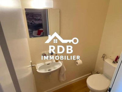 Appartement de 2,5 pièces au 2ème étage situé à Genève 1206 image 7