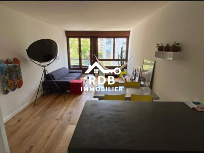 Appartement de 2,5 pièces au 2ème étage situé à Genève 1206 image 1