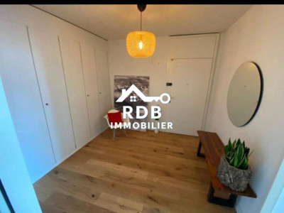 Appartement de 2,5 pièces au 2ème étage situé à Genève 1206 image 4