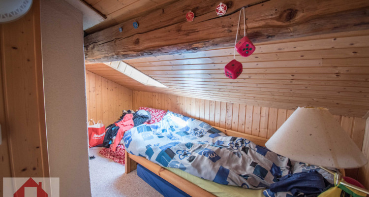Appartement meublé en duplex dans châlet image 6