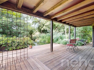 Modernes Wohnen im Grünen: 6.5 Zimmer Haus mit Schwimmteich image 1
