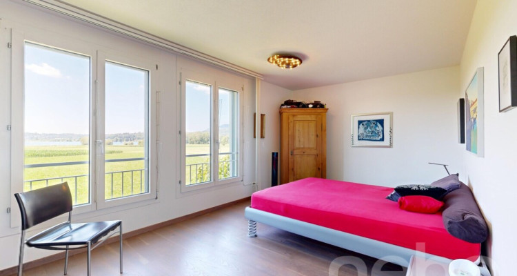 Grosszügiges Wohnen mit traumhafter, unverbaubarer Aussicht image 9