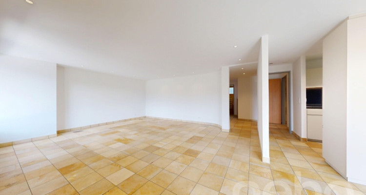 Exklusive Terrassenwohnung mit 189 m² Terrassen und Jura-Aussicht image 2