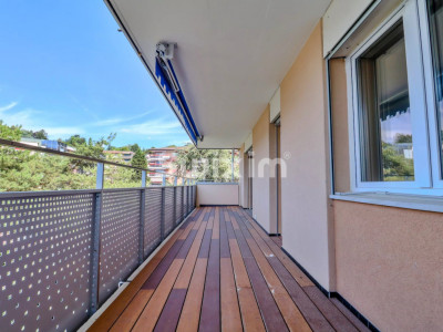 Luxe épuré avec vue sur le lac ! Appartement 3.5 pièces neuf avec balcon ! image 8