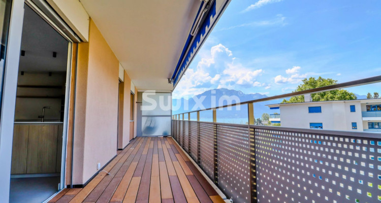 Luxe épuré avec vue sur le lac ! Appartement 3.5 pièces neuf avec balcon ! image 2