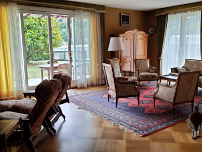 Villa-appartement avec piscine et vue sur le lac image 3