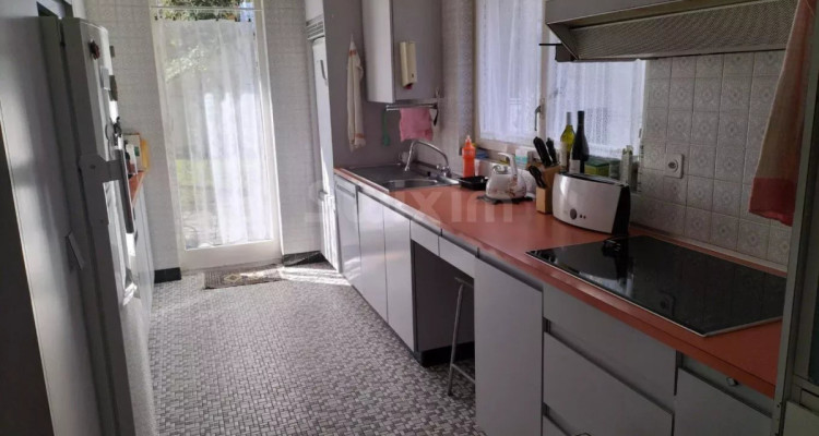 Villa-appartement avec piscine et vue sur le lac image 5