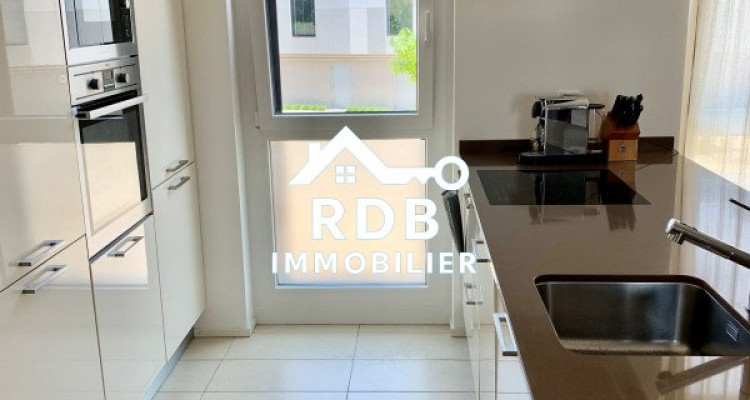 Appartement lumineux de 3.5 pièces situé au Mont-sur-Lausanne. image 3