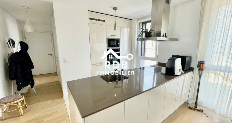 Appartement lumineux de 3.5 pièces situé au Mont-sur-Lausanne. image 2