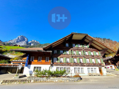RUSTIKALES SIMMERTALER HOTEL, +SWIMMINGPOOL, +7 CARPORTS! image 2