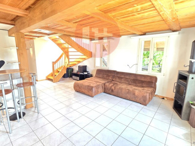 SONNIGES 5.5-ZIMMER BIJOU AUF 2 ETAGEN MIT SCHWEDENOFEN! image 2