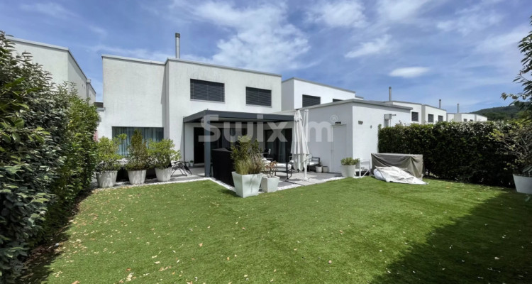 Villa moderne avec jardin image 1