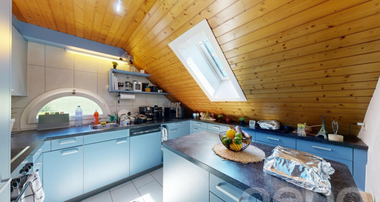 Maison avec 2 appartements, grand jardin & fort potentiel image 12