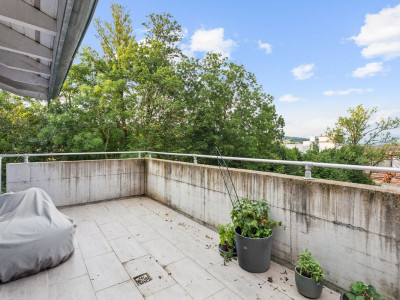 Charmant appartement de 4,5 pièces sous les combles à Ursy image 8