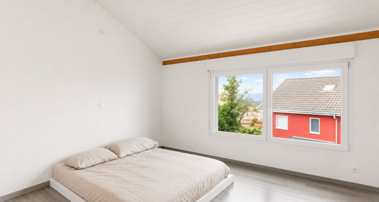 Charmant appartement de 4,5 pièces sous les combles à Ursy image 5