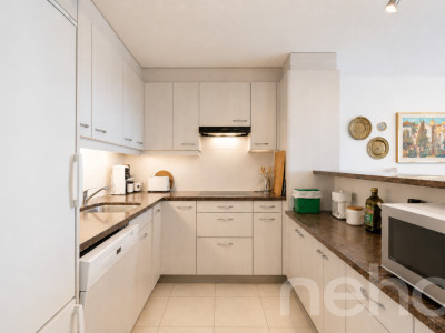 Gepflegte 3.5 Zimmer Wohnung mit Cheminée und Balkon image 3