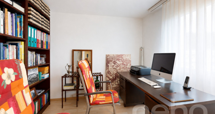 Gepflegte 3.5 Zimmer Wohnung mit Cheminée und Balkon image 7