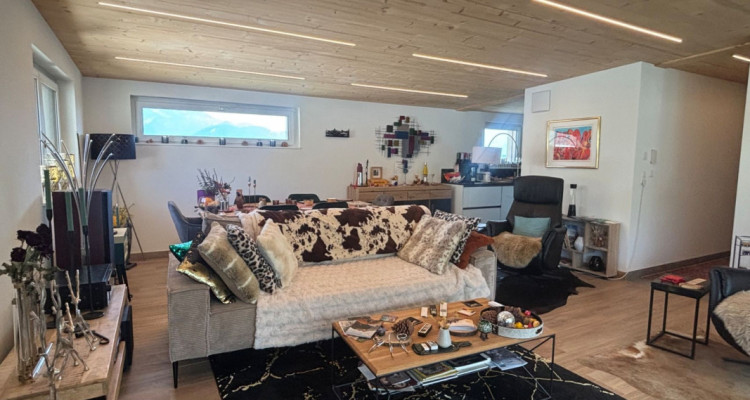 Appartement de 3.5 pièces en attique image 3