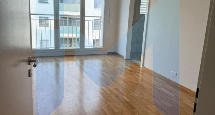 Appartement de 5,5 pièces au 3ème étage situé à Thônex 1226  image 4