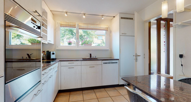 Doppel Einfamilienhaus mit Garten in wunderschöner Siedlung image 4