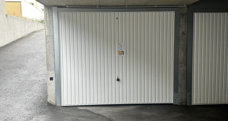 Garage box sur Martigny, à saisir. image 2