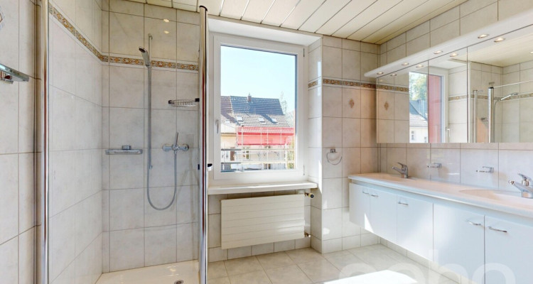 Charmantes Zuhause mit ausgebautem Dachstock und Terrasse image 9