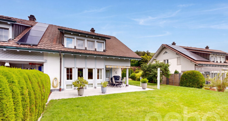 Ihr neues Zuhause in Bronschhofen - gepflegt, idyllisch und vielseitig image 1