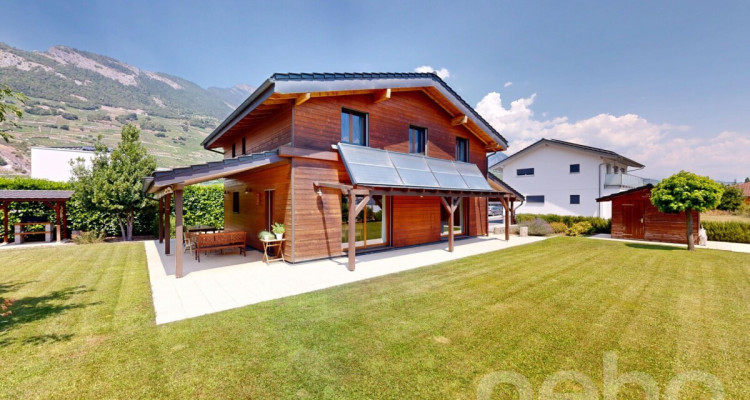 Maison 6.5 avec grande parcelle, jardin et chauffage solaire. image 1