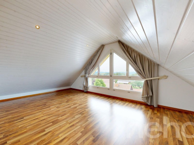 Wohnen auf zwei Ebenen - Stilvolle 4.5 Zimmer-Maisonettewohnung image 7