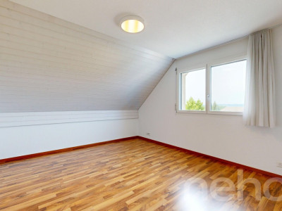 Wohnen auf zwei Ebenen - Stilvolle 4.5 Zimmer-Maisonettewohnung image 8