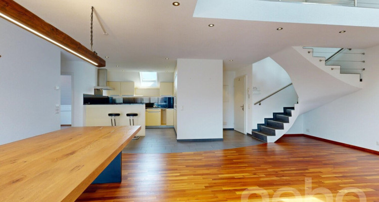 Wohnen auf zwei Ebenen - Stilvolle 4.5 Zimmer-Maisonettewohnung image 3