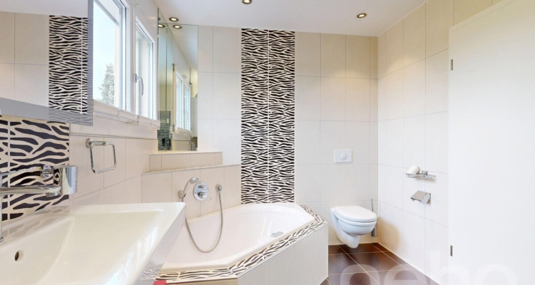 Wohnen auf zwei Ebenen - Stilvolle 4.5 Zimmer-Maisonettewohnung image 5
