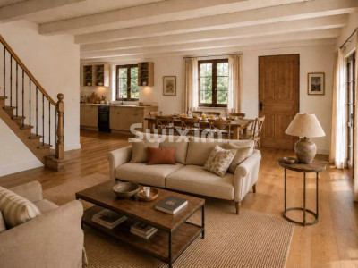 In a beautiful house with a garden, a fully renovated apartment with its magnificent master suite image 3