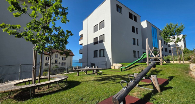 Superbe appartement moderne de 4,5 pièces avec grande terrasse, vue lac et Alpes image 4