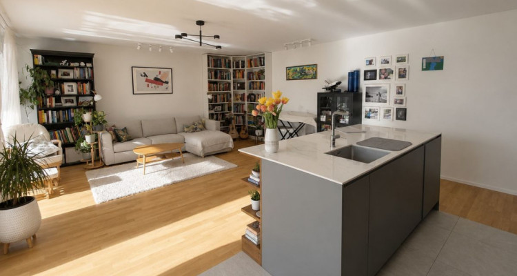 Superbe appartement moderne de 4,5 pièces avec grande terrasse, vue lac et Alpes image 8