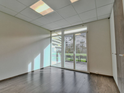 Local commercial au centre-ville image 4