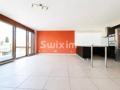 Lumineux attique avec vue dégagée image 4