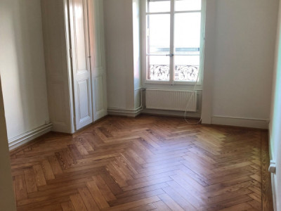 Appartement de 3 pièces proche Cornavin image 1