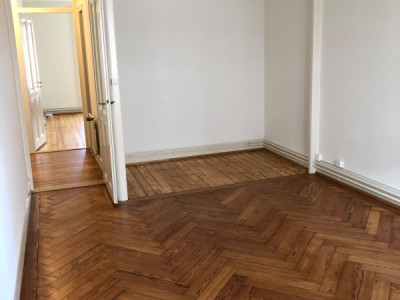 Appartement de 3 pièces proche Cornavin image 2