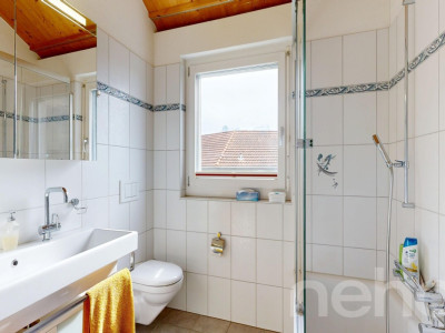 Grosszügiges Doppeleinfamilienhaus an familienfreundlicher Lage image 8