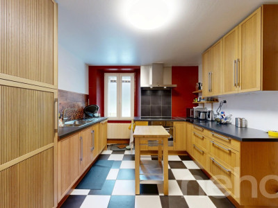 Martigny-Combe : Grande maison villageoise de 2 appartements avec vue image 4