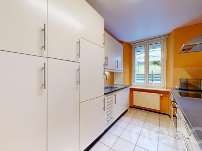 Martigny-Combe : Grande maison villageoise de 2 appartements avec vue image 5