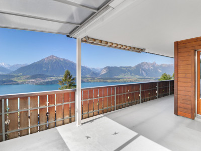 4-Zimmer-Ferienwohnung mit wunderbarer Seesicht image 1