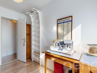 Ruhige 4.5-Zimmer-Wohnung am Fuss des Uetlibergs image 11