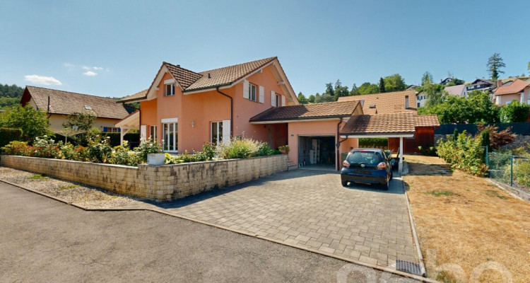 Maison familiale avec potentiel de studio ou bureau image 12