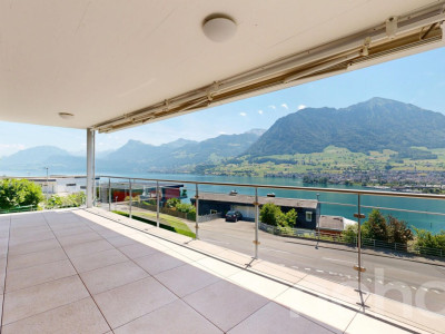 Exklusive Terrassenwohnung mit Panorama-Seesicht image 12